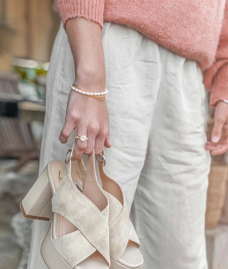 ALICE Ring Guld - Astrid & Agnes - Snabb frakt & paketinslagning - Nordicspectra.se