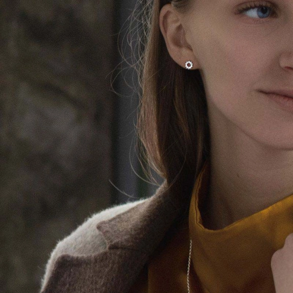 Infinity Drop Studs - Drakenberg/Sjölin - Suuri valikoima & ilmainen lahjapaketointi - Nordicspectra.fi