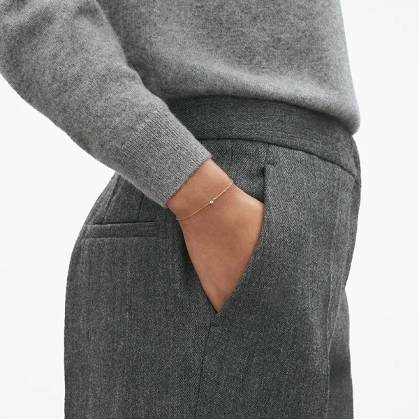 AW25_ECOM_ON-MODEL_SIGNATURE_DIAMONDS_BRACELET_20001263