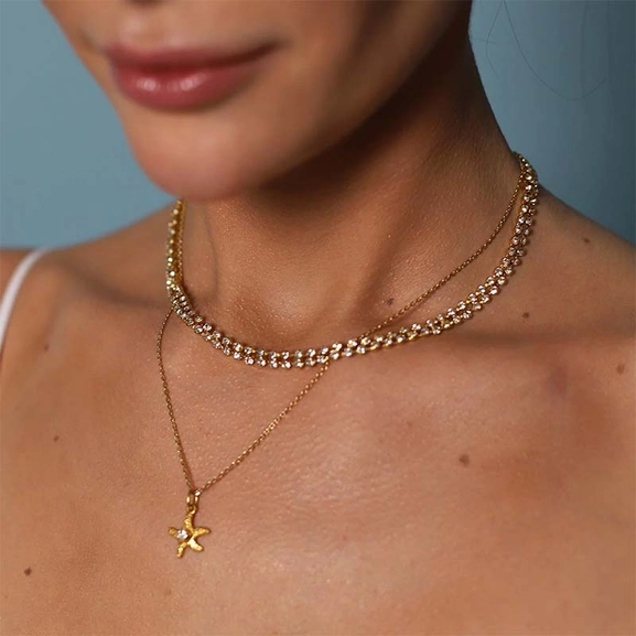Miro Necklace Gold Crystal - Caroline Svedbom - Snabb frakt & paketinslagning - Nordicspectra.se