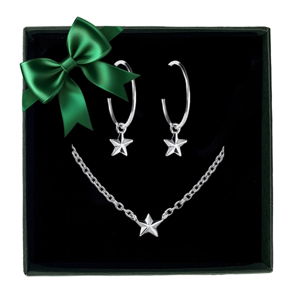 Presentset med halsband och creoler med stjärnhängen i sterlingsilver