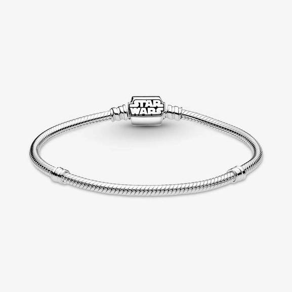 Moments Käärmeketjurannekoru Ja Star Wars Lukko - PANDORA - Suuri valikoima & ilmainen lahjapaketointi - Nordicspectra.fi