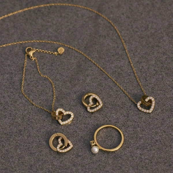 Eternal Heart Necklace Gold - Edblad - Snabb frakt & paketinslagning - Nordic Spectra