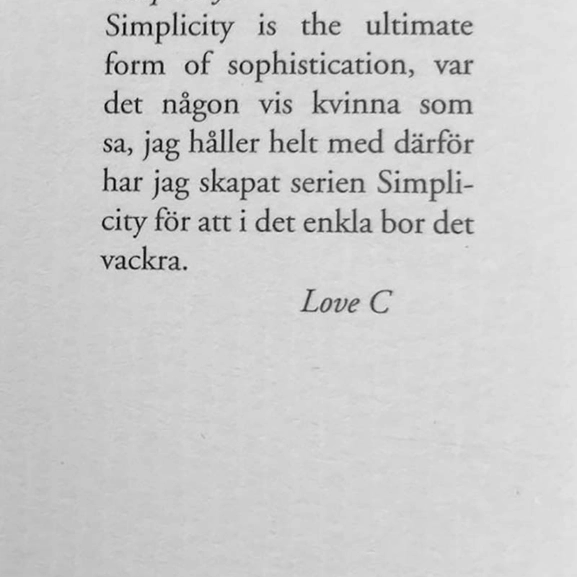 Simplicity Korvakorut - Carolina Gynning - Suuri valikoima & ilmainen lahjapaketointi - Nordicspectra.fi