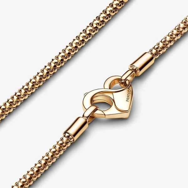 Pandora Moments Studded Chain Kedjehalsband Guld - PANDORA - Snabb leverans & paketinslagning - Nordic Spectra