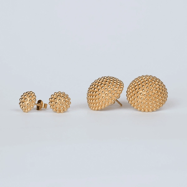 Dew Globe Earrings Gold von Emma Israelsson, Schneller Versand - Nordicspectra.de