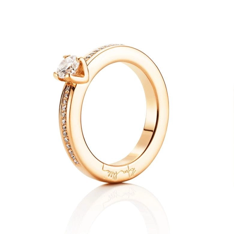 Efva Attling - Heart To Heart Ring 0.50 ct Gold