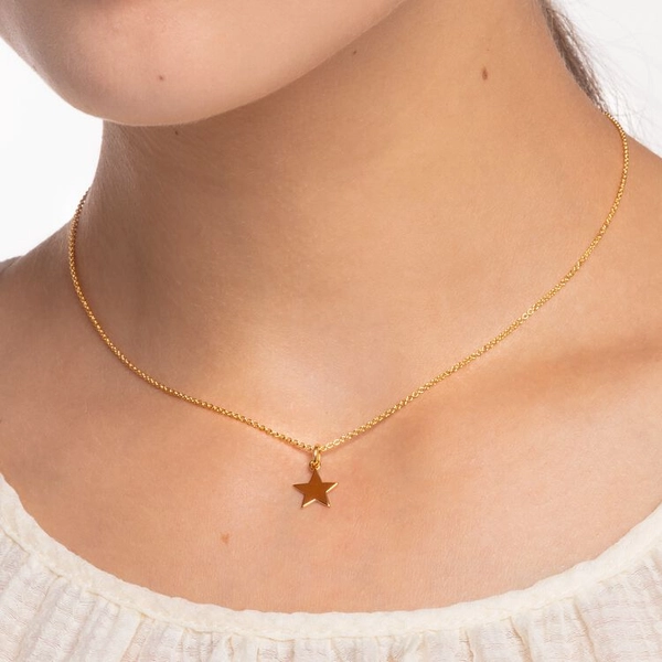 Kaulakorut Tähti Kulta - Thomas Sabo - Suuri valikoima & ilmainen lahjapaketointi - Nordicspectra.fi