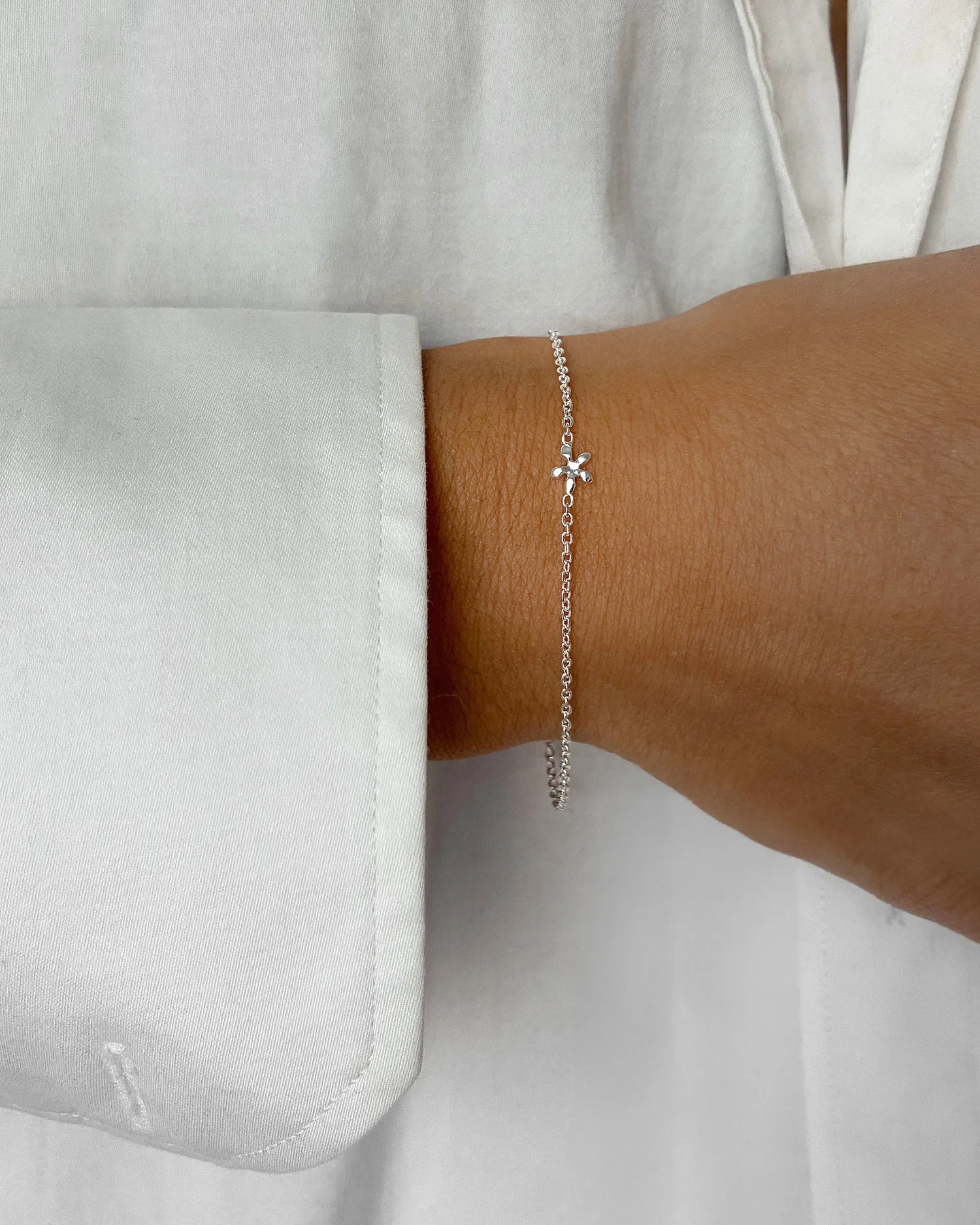 elegantti ja ajaton muotoilu.