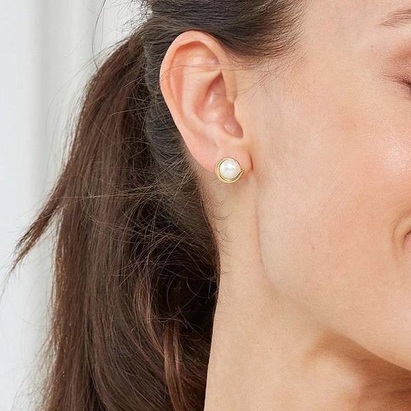 Parisian Pearl Studs Gold - Edblad - Snabb frakt & paketinslagning - Nordicspectra.se