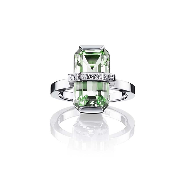 Little Bend Over Ring Green Quartz White Gold - Efva Attling ringar - Snabb frakt & paketinslagning - Nordicspectra.se