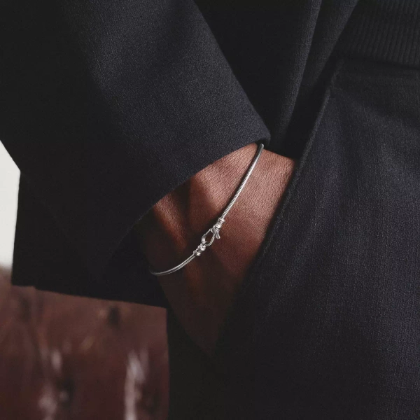 Rebel Ormlänk 2 mm armband i blankt stål med rund