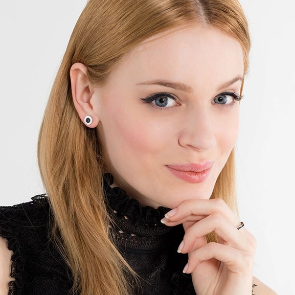 Korvakorut Classic Pavé Musta - Thomas Sabo - Suuri valikoima & ilmainen lahjapaketointi - Nordicspectra.fi