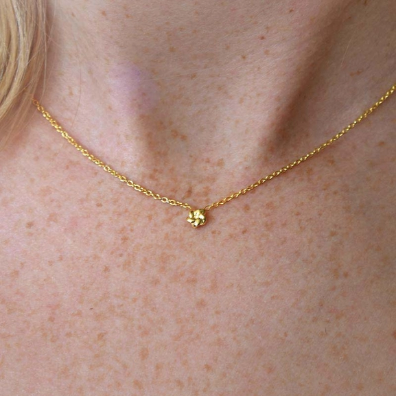 Empower Drop Necklace Gold - Drakenberg Sjölin Halsband - Snabb frakt & paketinslagning - Nordic Spectra