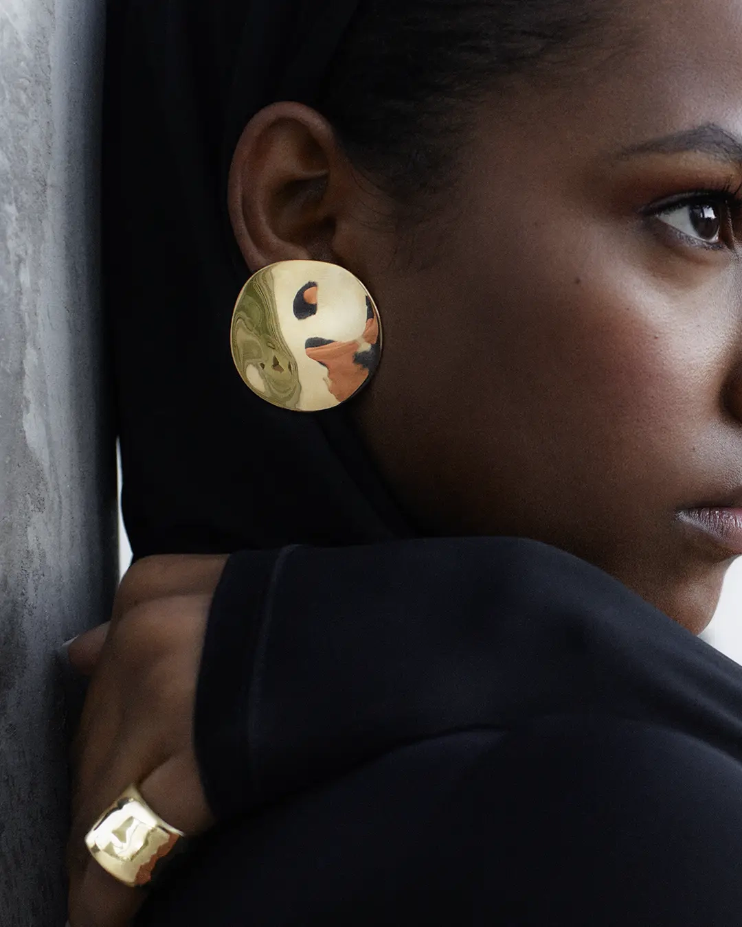 Flowy Studs Maxi Gold - Edblad - Snabba leveranser - Gratis paketinslagning