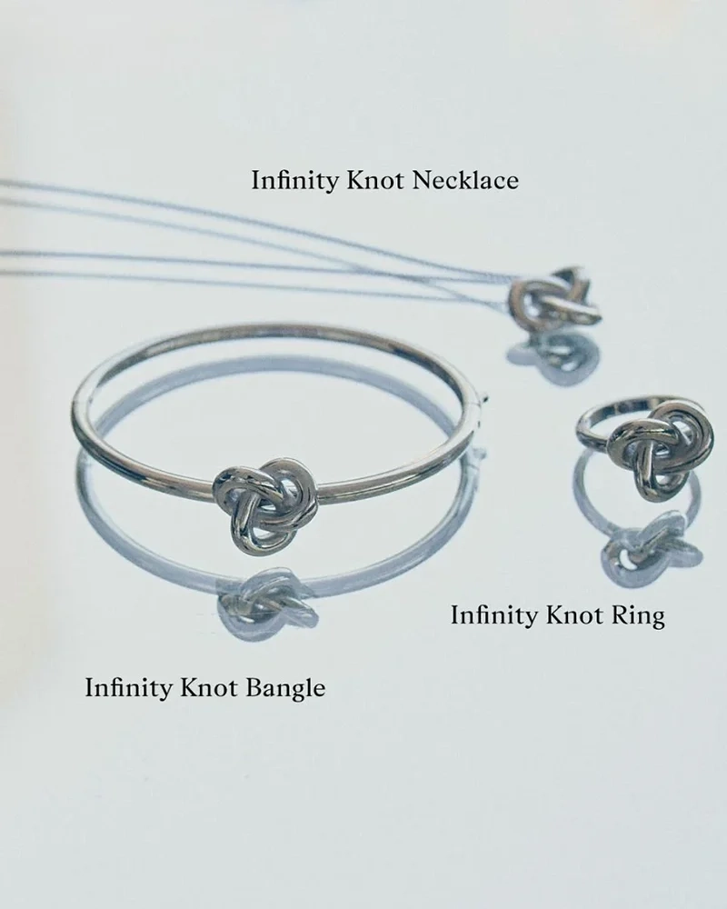 edblad-infinity-knot-bangle-steel-pi-129918-6