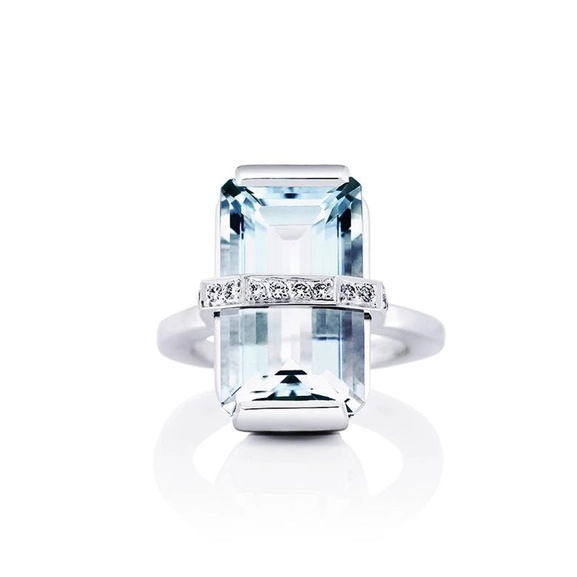 Bend Over Aquamarine White Gold - Efva Attling ringar - Snabb frakt & paketinslagning - Nordicspectra.se