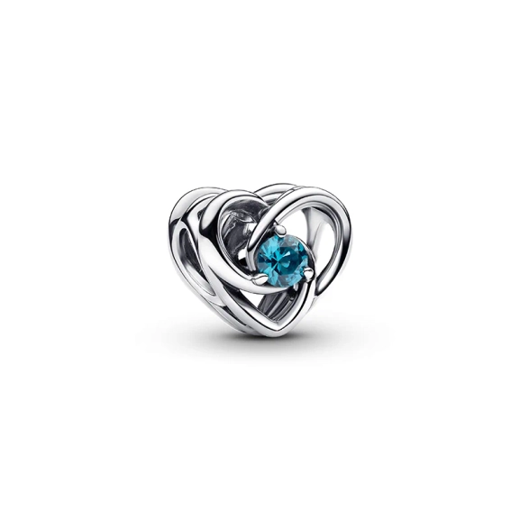 Charm aus Sterlingsilber mit blauen Steinen in Herzform