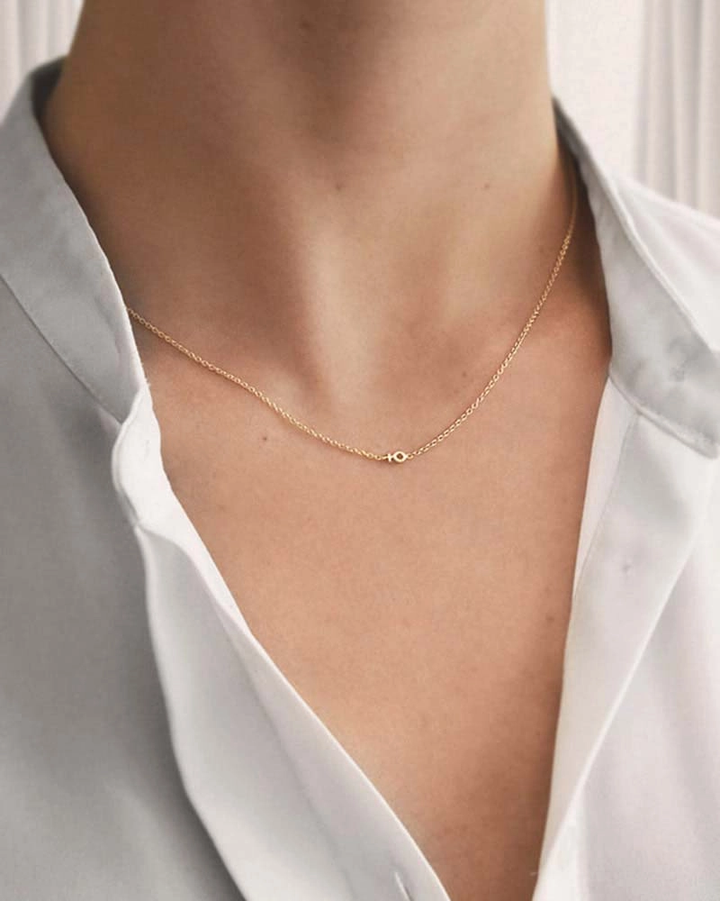 Women Unite Drop Necklace Gold - Drakenberg/Sjölin - Suuri valikoima & ilmainen lahjapaketointi - Nordicspectra.fi