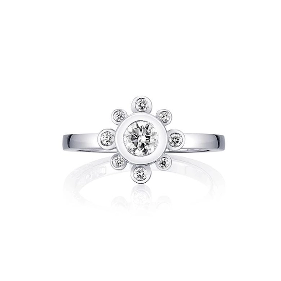 Sweet Hearts Crown Ring 0.30 ct White Gold - Efva Attling ringar - Snabb frakt & paketinslagning - Nordicspectra.se