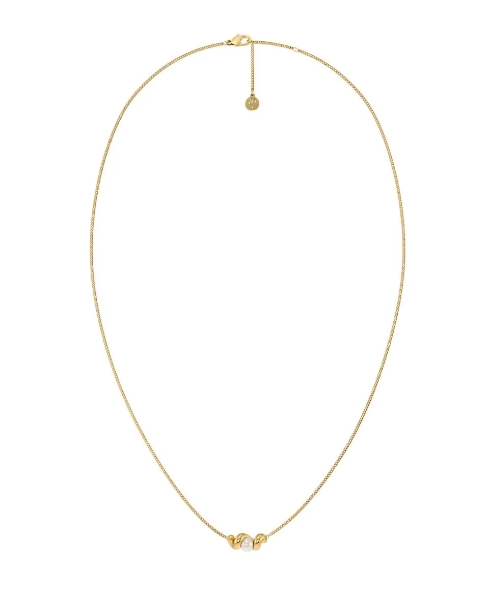 Elegant halsband i 14K guldpläterat stål med tvinnad design och skimrande pärlemorpärla på stilren pansarkedja.