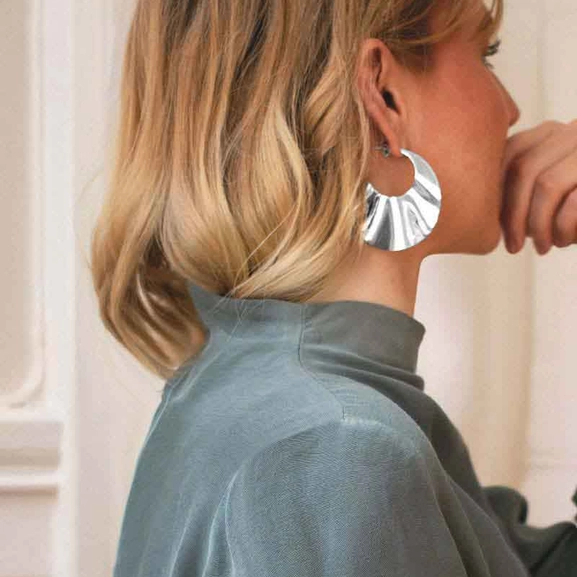 Nordic Light Grande Hoops - Drakenberg Sjölin Örhängen - Snabb frakt & paketinslagning - Nordicspectra.se