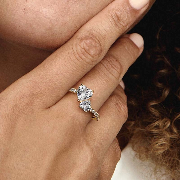 Dubbel Glittrande Ring Guld - PANDORA - Snabb frakt & paketinslagning - Nordic Spectra