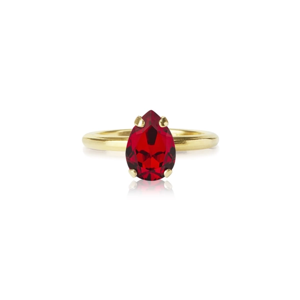 Petite Drop Ring Gold Light Siam 227 - Caroline Svedbom - Nopea toimitus ja lahjapakkaus