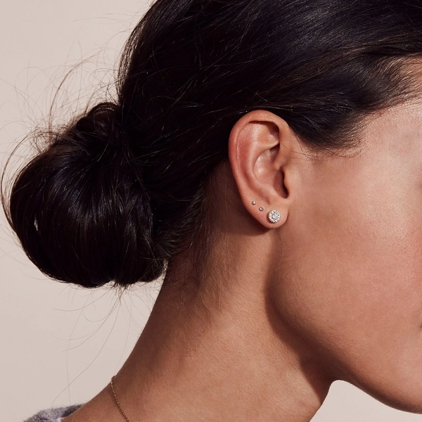One Studs Sparkle Gold - Edblad - Snabb frakt & paketinslagning - Nordicspectra.se