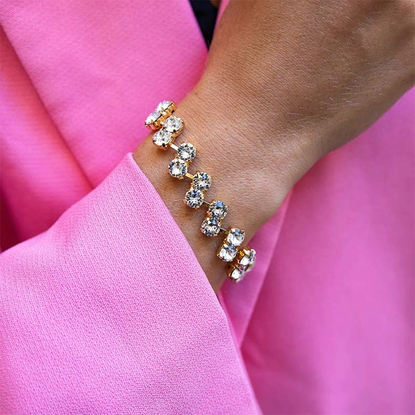 Fiona Bracelet Gold Crystal - Caroline Svedbom - Snabb frakt & paketinslagning - Nordicspectra.se
