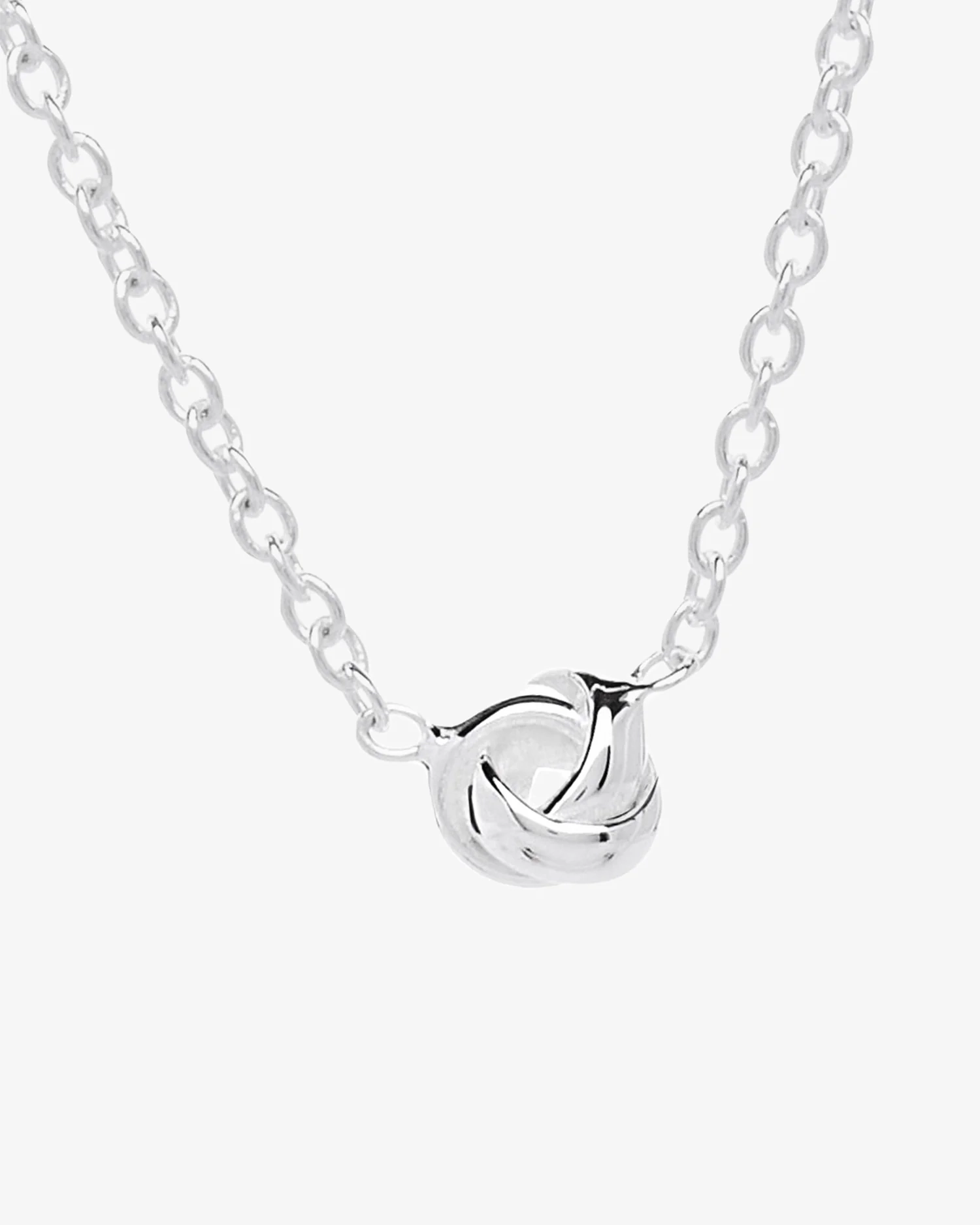 Le Knot Flat Drop Necklace från Drakenberg Sjölin