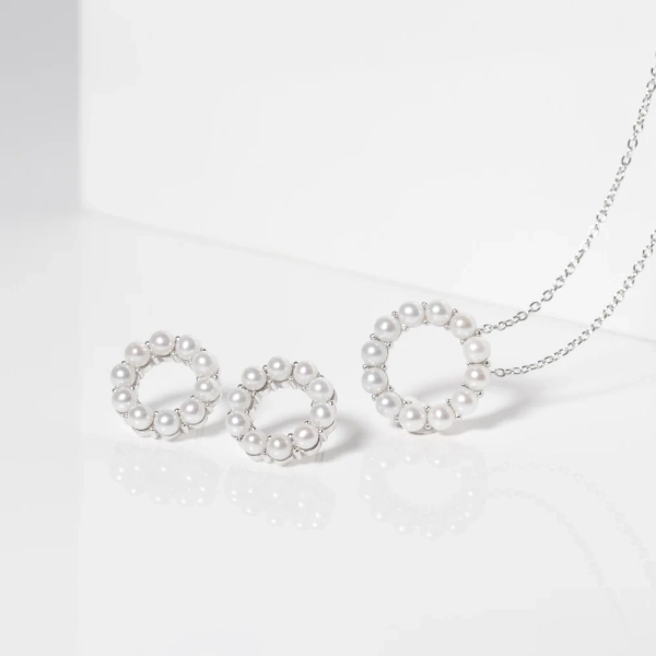 Biella Altro Perla Halsband från Sif Jakobs i silver med en elegant sötvattenpärla