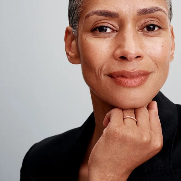 Ring med Rosa Glittrande Stenar Rosé - PANDORA - 1-2 dagar leverans - Gratis paketinslagning