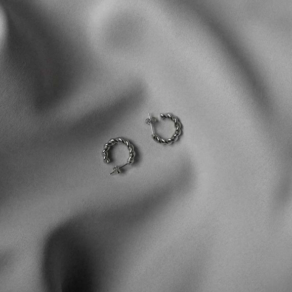 Victory Small Twin Ear Silver -CU Jewellery - Snabb frakt & paketinslagning - Nordicspectra.se