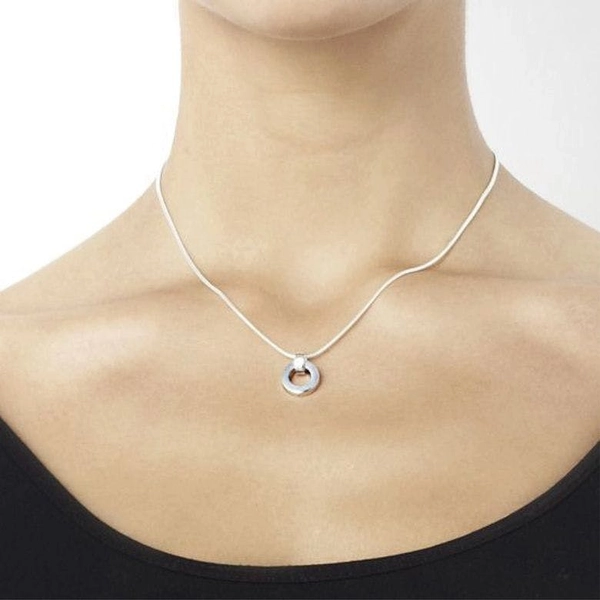 Ring Around Pendant - Efva Attling - Suuri valikoima & ilmainen lahjapaketointi - Nordicspectra.fi
