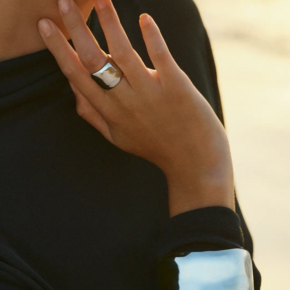 Flowy Ring Steel - Edblad - Snabba leveranser - Gratis paketinslagning