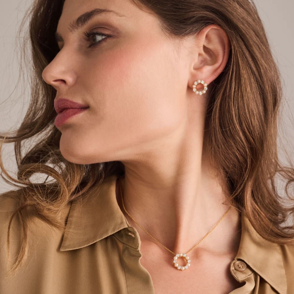 elegantes 18 Karat vergoldetes Silber mit Zirkonia und Süßwasserperle