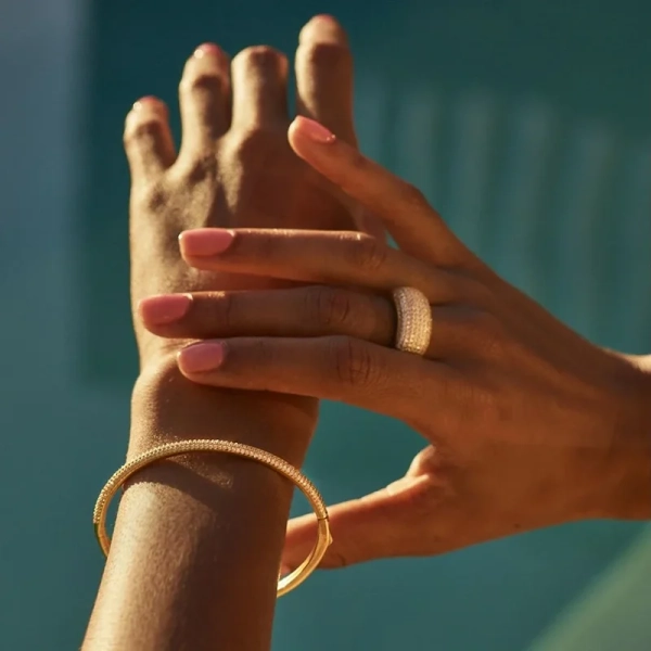 Luxe Bangle Gold - Edblad - Snabba leveranser - Gratis paketinslagning