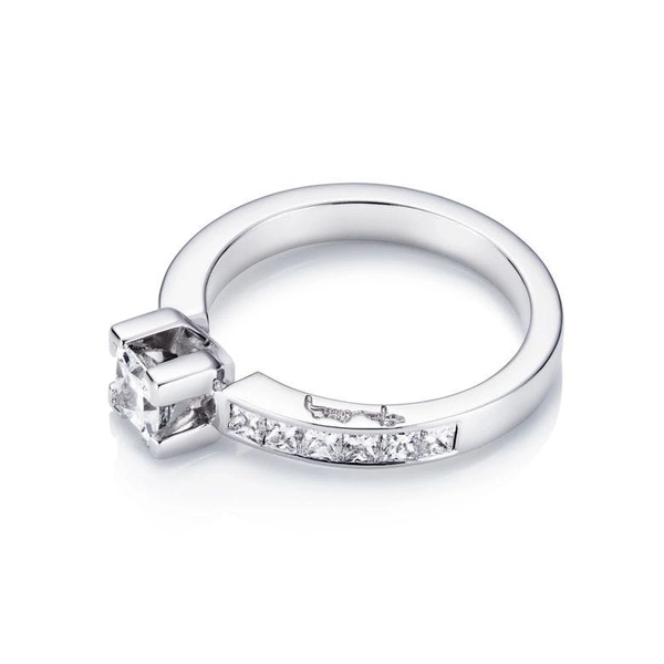 Rock Star Ring White Gold - Efva Attling ringar - Snabb frakt & paketinslagning - Nordicspectra.se