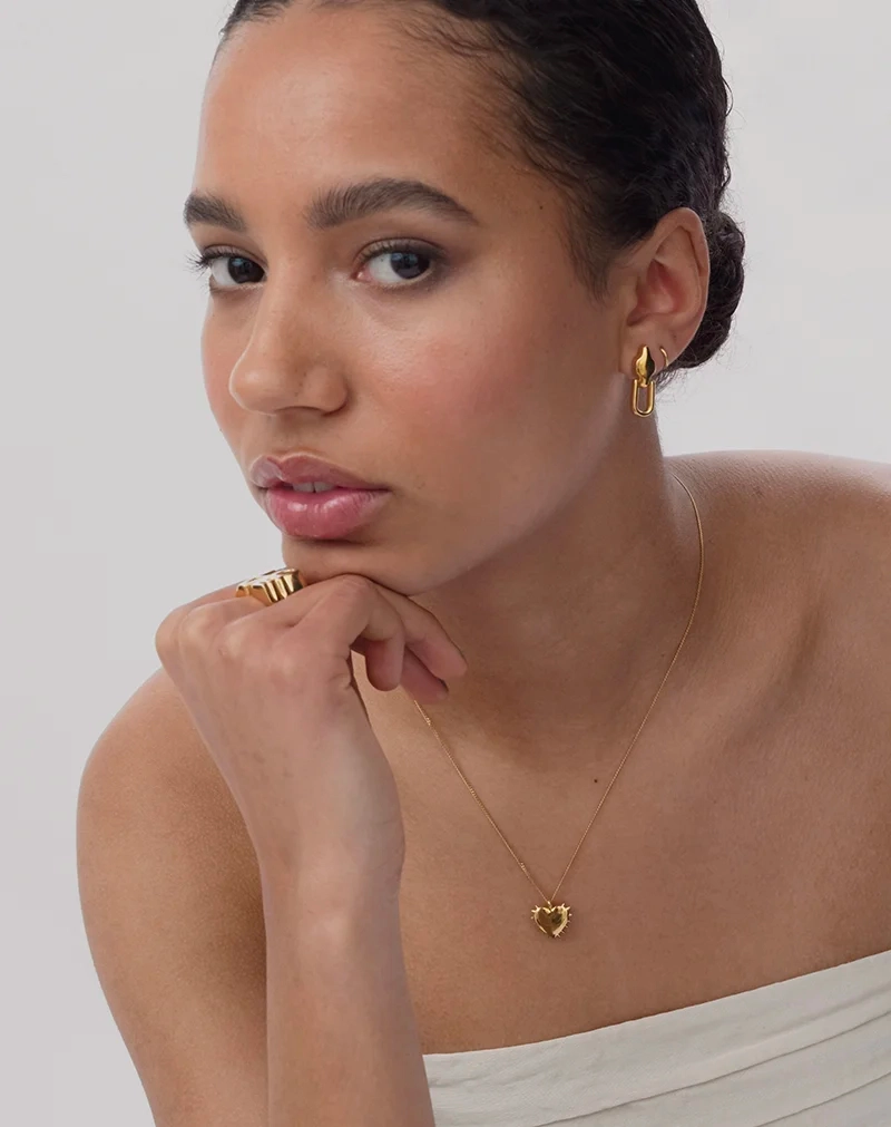 True Love Spike Heart Necklace Gold - Syster P - Snabb leverans & Gratis paketinslagning - Nordic Spectra