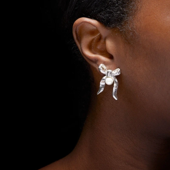 Bow Earring - Maria Nilsdotter - 1-2 dagars leverans - Nordic Spectra