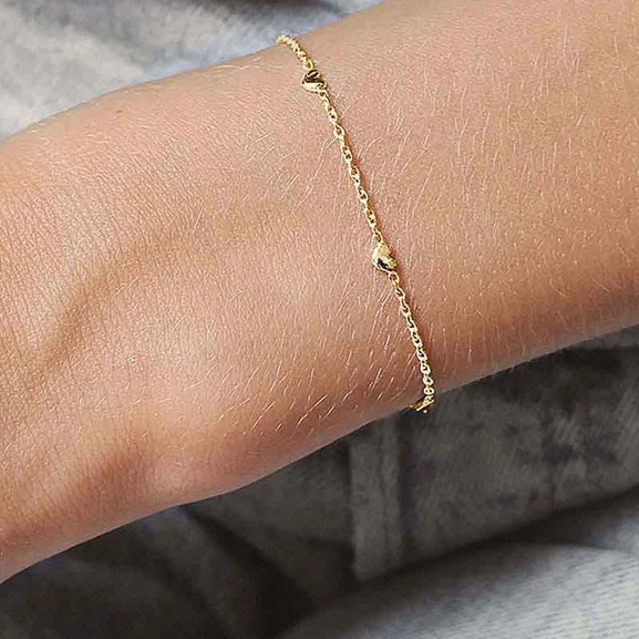 Loving Heart Drop Full Bracelet Gold - Drakenberg Sjölin Armband - Snabb frakt & paketinslagning - Nordicspectra.se