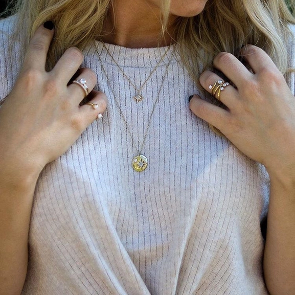 One Coin Neck Gold -CU Jewellery - Snabb frakt & paketinslagning - Nordicspectra.se