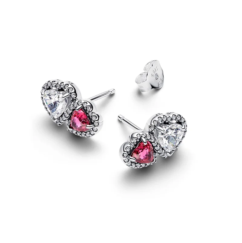 verziert mit Zirkonia und rotem Kristall. Symbolisiert Harmonie und Liebe. Perfekt für den Alltag und Partys. Aus der Pandora Timeless-Kollektion.