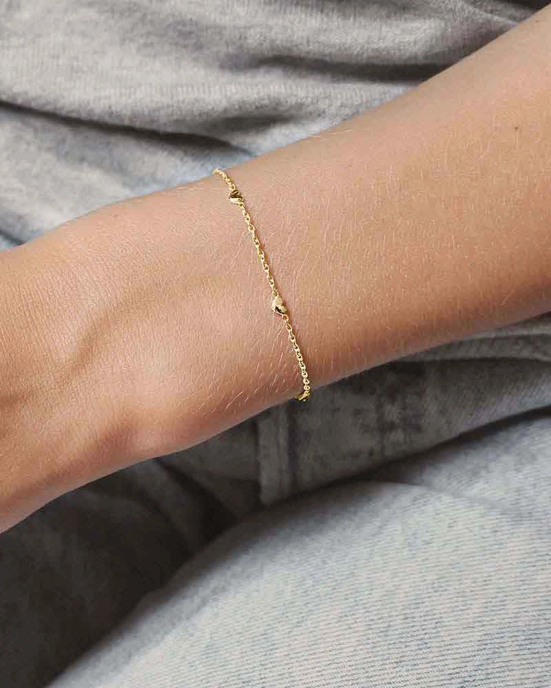 Loving Heart Drop Full Bracelet Gold - Drakenberg Sjölin Armband - Snabb frakt & paketinslagning - Nordicspectra.se