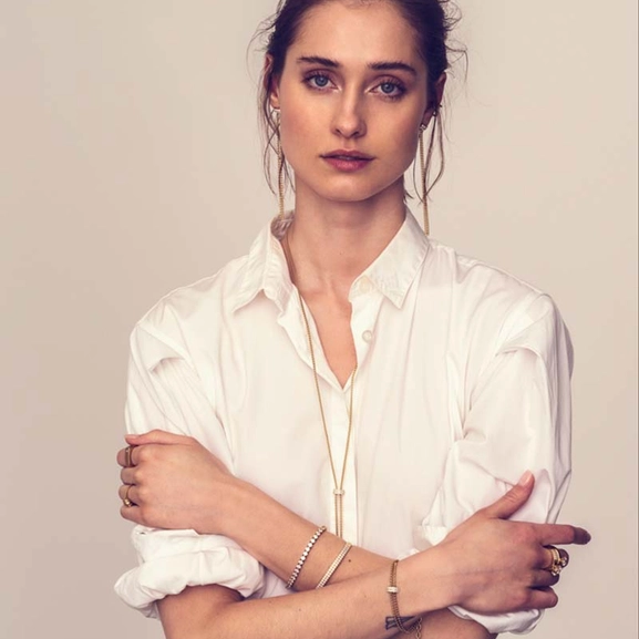 CLARISSA Långt Halsband Guld - Astrid & Agnes - Snabb frakt & paketinslagning - Nordicspectra.se