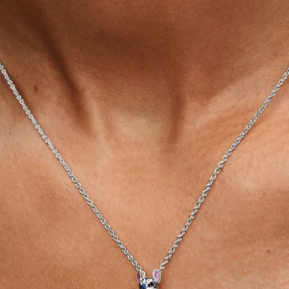 Disney Stitch halsband i sterlingsilver med färgglad design och kubisk zirkonia.