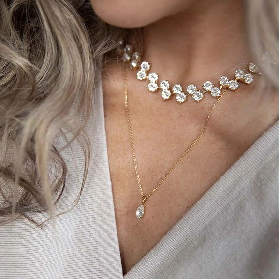 Petite Navette Necklace Gold Crystal - Caroline Svedbom - Snabb frakt & paketinslagning - Nordicspectra.se