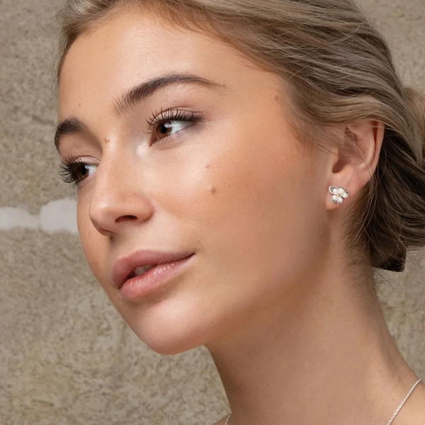 makeanveden helmiä ja sitriiniä