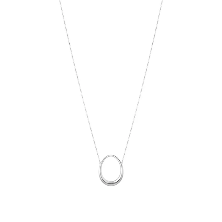 Offspring Hängsmycke Mellan i silver med två sammanlänkade former och polerad yta från Georg Jensen.
